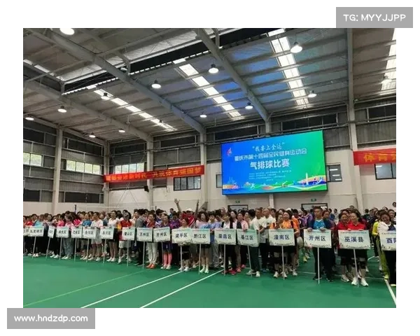 不同年龄段气排球选手同场竞技打破年龄界限展现激情与实力 不同年龄段气排球选手同场竞技打破年龄界限展现激情与实力